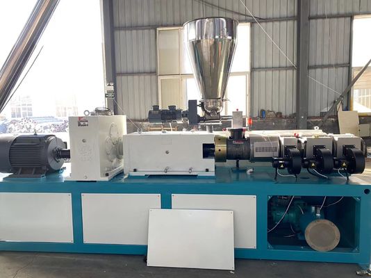 Plastic PVC Pipe Extrusion Line Twin Screw Extruder Machine Conical 250kg/Hr