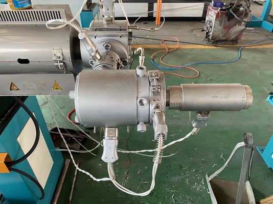 PE PP Corrugated Wire Threading Single Wall Corrugated Pipe Extrusion Line