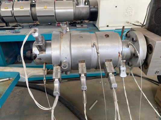 Plastic HDPE PP Pipe Single Screw Plastic Extrusion Machine Extrusion Line