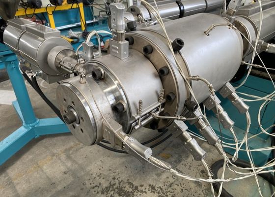 PE Pipe Single Screw Extrusion Machine 600kg/H Even Plasticization